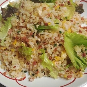 簡単☆シャキシャキ！レタス炒飯